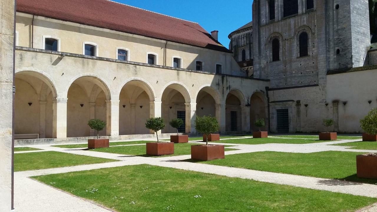 Gite De La Galerie Du Pont ラ・シャリテ エクステリア 写真